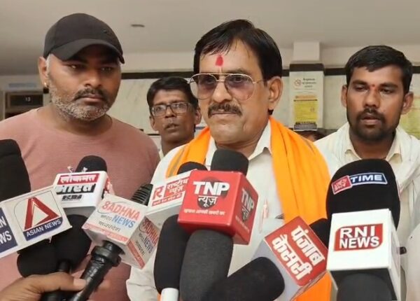 बुरहानपुर में अवैध ऑटो संचालन पर उठे सवाल, यूनियन ने प्रशासन पर लगाए गंभीर आरोप
