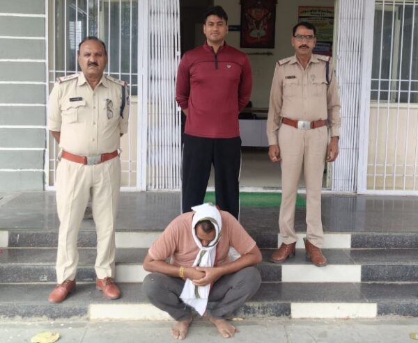 नाबालिग बालिका अपहरण मामले में पुलिस की बड़ी कार्रवाई, आरोपी सहित सहयोगी रिश्तेदार गिरफ्तार