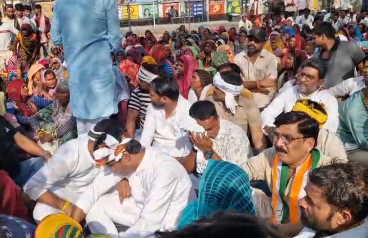 पन्ना में किसान नेता की गिरफ्तारी पर बवाल, आदिवासी किसानों का प्रदर्शन तेज