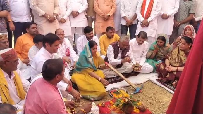 नए भवन से प्रशासनिक सेवाओं को मिलेगी गति, प्रभारी मंत्री राधा सिंह ने किया भूमि पूजन