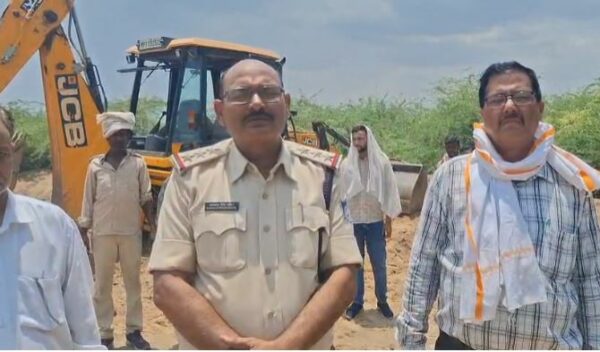 अवैध रेत भंडारण के खिलाफ बड़ी कार्रवाई , 300 ट्रॉली रेत नष्ट