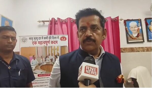 सांसद रवि किशन ने शुरू किया पल्स पोलियो अभियान, 2027 चुनाव और विपक्ष के आरोपों पर भी बोले