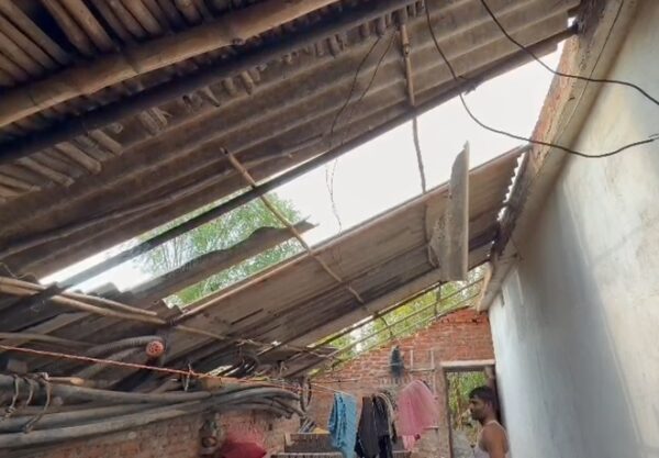 मैहर में तेज आंधी-तूफान से जनजीवन प्रभावित, कई घर क्षतिग्रस्त