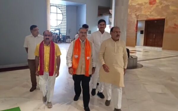 भोपाल: मध्यप्रदेश की तीनों राज्यसभा सीटों पर निर्विरोध निर्वाचन, BJP उम्मीदवारों को मिला प्रमाण पत्र