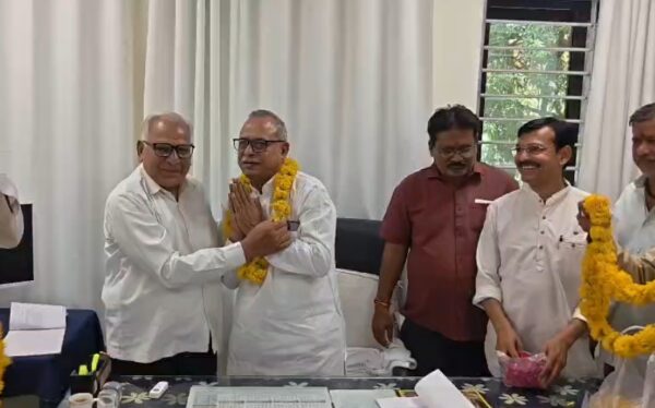 उज्जैन में हाउसिंग बोर्ड का संभागीय शिविर, सैकड़ों हितग्राहियों ने रखीं समस्याएं