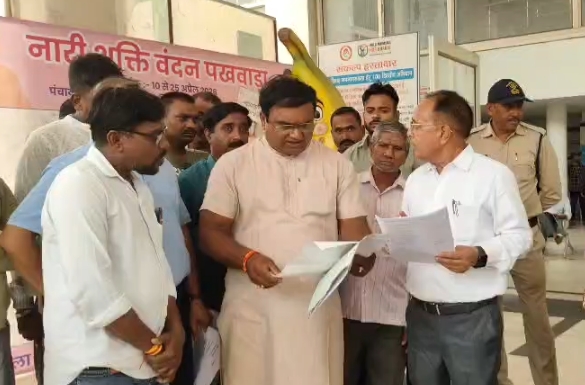 बुरहानपुर में कॉलोनी विवाद: मूलभूत सुविधाओं के अभाव से नाराज रहवासी, प्रशासन से जांच की मांग