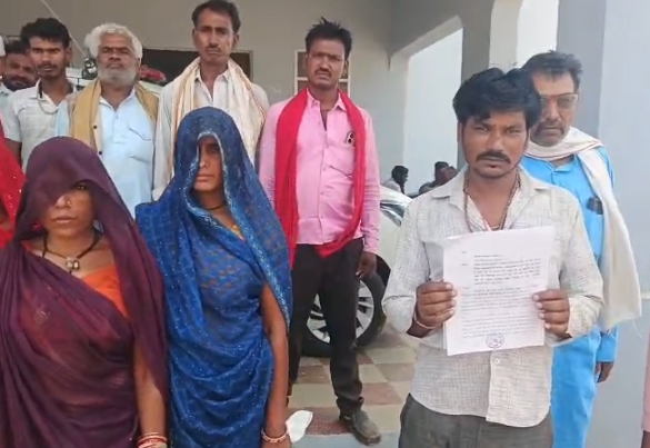 पन्ना में पटवारी पर मनमानी के आरोप, ग्रामीणों ने कलेक्टर से की कार्रवाई की मांग