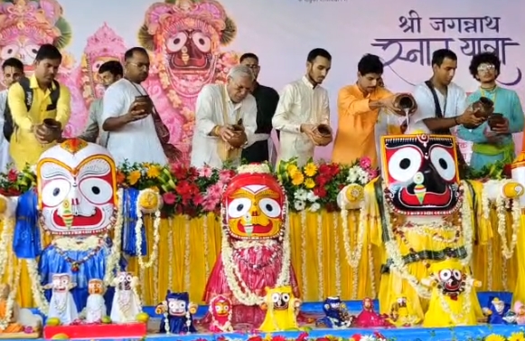उज्जैन में जगन्नाथ स्नान यात्रा संपन्न, 15 दिन अनवसर में रहेंगे भगवान