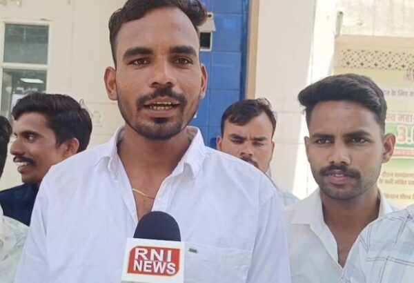 आजादी के 79 साल बाद भी सड़क का इंतजार, उज्जैन के ग्रामीणों ने कलेक्टर से लगाई गुहार