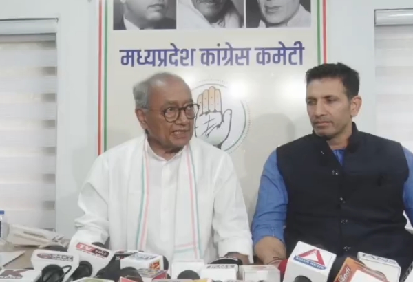 भोपाल: दिग्विजय सिंह ने कांग्रेस में मतभेद की अटकलों को किया खारिज, एकजुट होकर आंदोलन का दिया संदेश