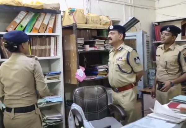 डबरा देहात थाने का IG ने किया औचक निरीक्षण, व्यवस्थाओं को बताया संतोषजनक