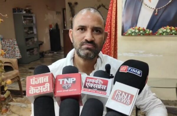 शाहपुर में किसानों की समस्याओं को लेकर कांग्रेस का धरना-प्रदर्शन
