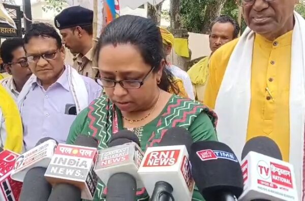 जबलपुर में गोंड राजाओं की बलिदान भूमि पर कैंटीन निर्माण का विरोध तेज