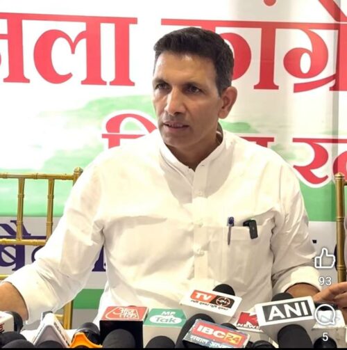 रतलाम में जीतू पटवारी का केंद्र सरकार पर हमला, आर्थिक असमानता और राजनीतिक भाषा पर उठाए सवाल