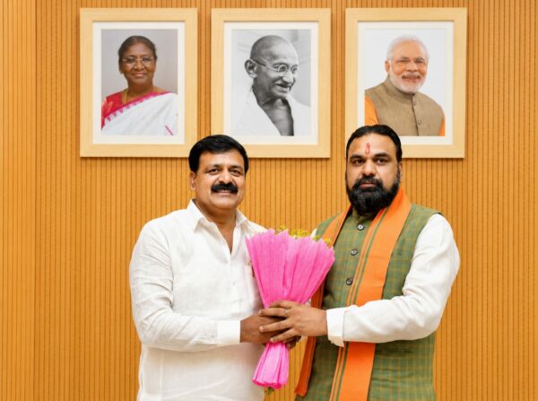 भारतमाला एक्सप्रेस-वे निर्माण से बढ़ीं समस्याएं, मंत्री जमा खान ने मुख्यमंत्री से की हस्तक्षेप की मांग