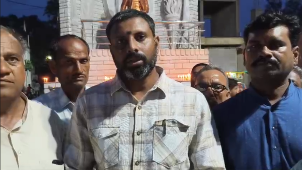 NEET पेपर लीक मामले में कांग्रेस का कैंडल मार्च, दिवंगत विद्यार्थियों को दी श्रद्धांजलि