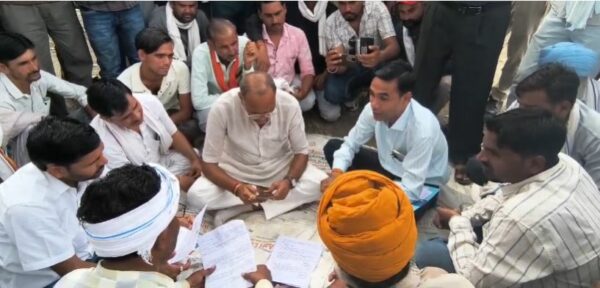 बारिश ने दिया धोखा, अब चंबल नहर ही सहारा: पानी की मांग को लेकर श्योपुर में किसानों का धरना