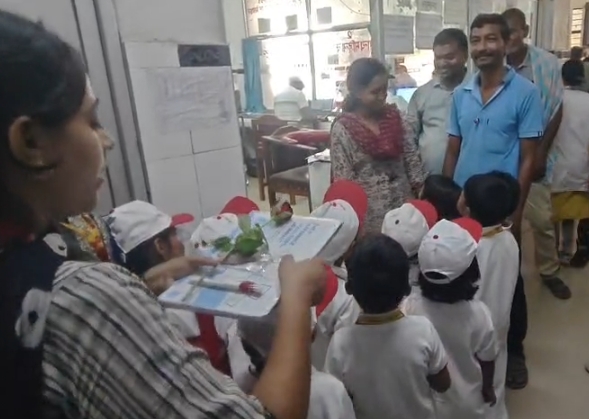 राष्ट्रीय चिकित्सक दिवस पर जहानाबाद सदर अस्पताल में बच्चों ने किया डॉक्टरों का सम्मान, कार्यक्रम बना यादगार