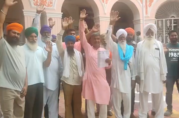 शिवपुरी में बिजली समस्या को लेकर ग्रामीणों ने कलेक्टर से लगाई गुहार, नियमित आपूर्ति की मांग