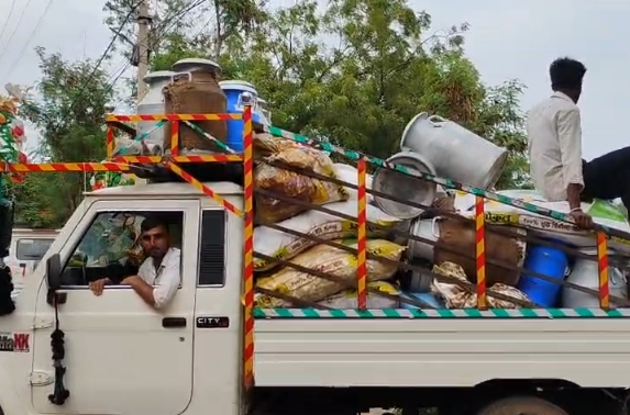शिवपुरी: दूध के दाम घटाने पर विक्रेताओं में नाराजगी, दो दिन में समाधान नहीं तो हड़ताल की चेतावनी