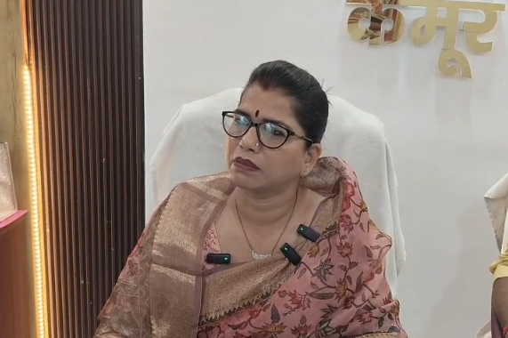 कैमूर में जिला परिषद अध्यक्ष के खिलाफ अविश्वास प्रस्ताव खारिज, रिंकी सिंह ने बताया साजिश