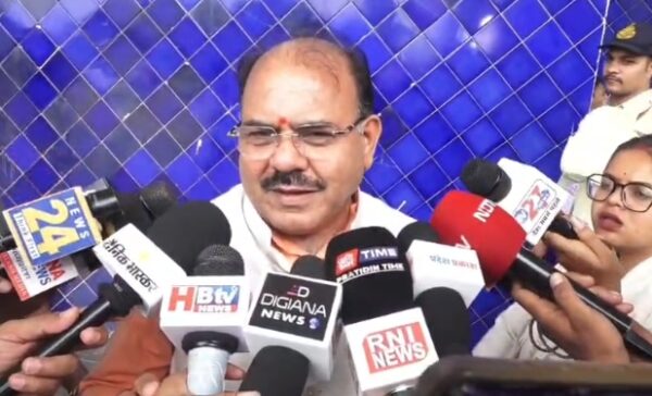 किसानों के मुद्दे पर सियासत तेज, भाजपा नेता भगवान दास सावनानी ने कांग्रेस पर साधा निशाना