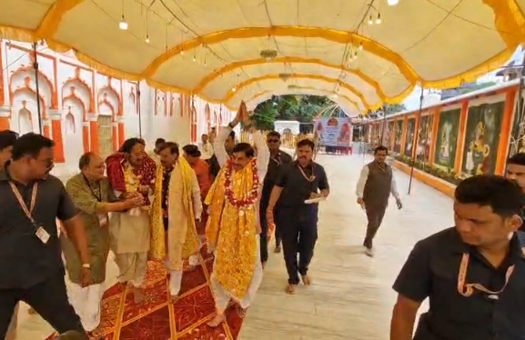 पन्ना दौरे पर पहुंचे मुख्यमंत्री मोहन यादव, जुगलकिशोर मंदिर में की पूजा-अर्चना