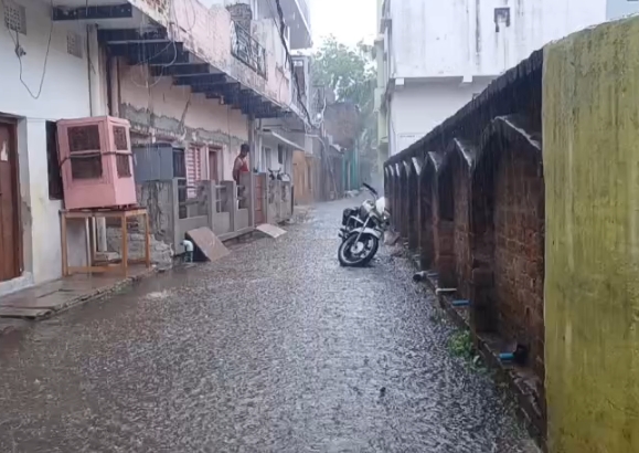 दतिया में झमाझम बारिश से मौसम हुआ सुहाना, फिर भी सामान्य से काफी कम है मानसून की रफ्तार