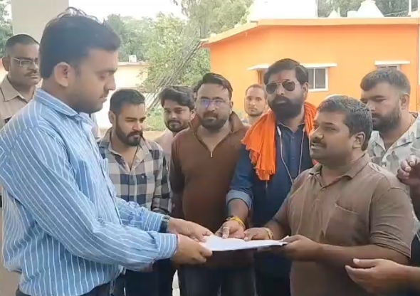 बुधनी में नो एंट्री नियमों के उल्लंघन पर नागरिकों का विरोध, तहसीलदार को सौंपा ज्ञापन