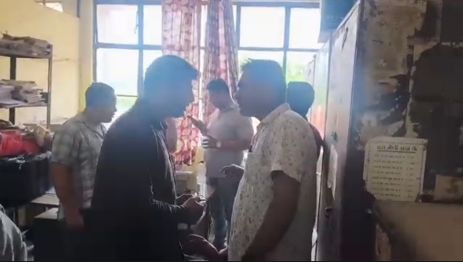 टीकमगढ़ में लोकायुक्त की कार्रवाई, 10 हजार रुपये रिश्वत लेते स्वास्थ्य विभाग का कर्मचारी गिरफ्तार