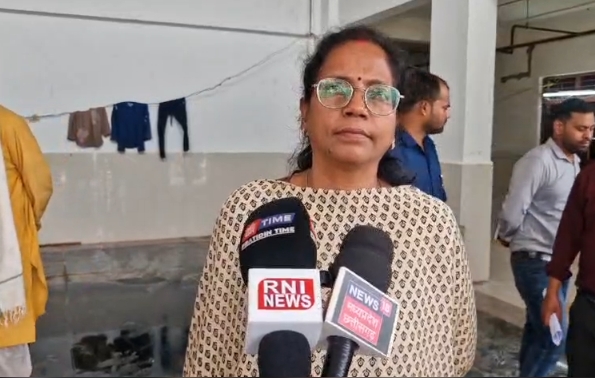 पन्ना जिला अस्पताल में जलभराव पर कलेक्टर ऊषा परमार सख्त, जिम्मेदारों को 24 घंटे का अल्टीमेटम