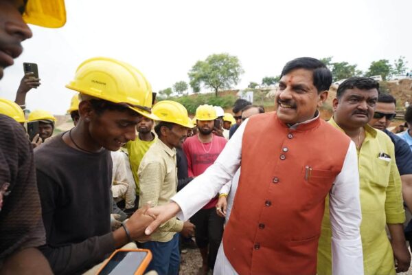 मुख्यमंत्री डॉ. मोहन यादव ने स्लीमनाबाद टनल का किया निरीक्षण, किसानों को मिलेगा बड़ा लाभ