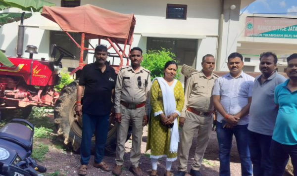 जतारा में वन विभाग की बड़ी कार्रवाई, वन भूमि से अवैध रेत उत्खनन करते ट्रैक्टर-ट्रॉली जब्त