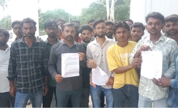 रोजगार सचिव और सरपंच पर भ्रष्टाचार के आरोप, ग्रामीणों ने कलेक्टर को सौंपा ज्ञापन