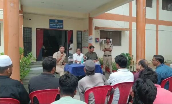 पन्ना कोतवाली में शांति समिति की बैठक, आगामी त्योहारों को लेकर पुलिस-प्रशासन अलर्ट