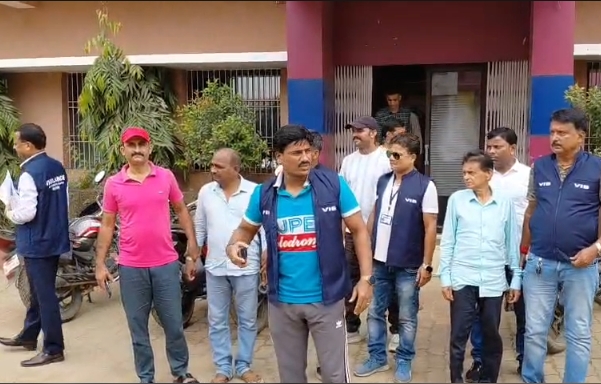बांका में निगरानी विभाग की बड़ी कार्रवाई, जिला परिषद कार्यालय से जेई समेत दो लोग रिश्वत लेते गिरफ्तार