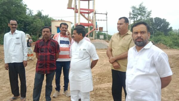 रतनपुरा मुक्तिधाम निर्माण कार्य पर उठे सवाल, ग्रामीणों ने विधायक से की निष्पक्ष जांच की मांग
