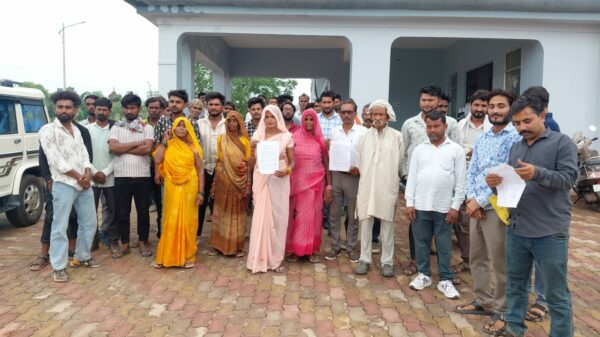 ग्राम रोजगार सहायक पर भ्रष्टाचार और अनियमितताओं के आरोप, ग्रामीणों ने जिला पंचायत सीईओ से की जांच की मांग