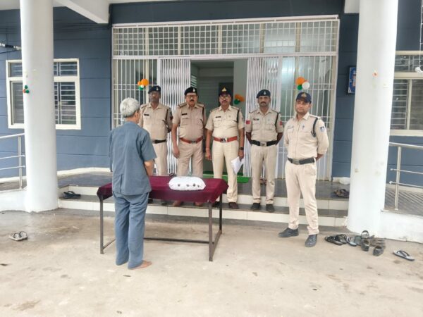 बरही में 2.258 किलो गांजा बरामद, 70 वर्षीय आरोपी गिरफ्तार; नशे के नेटवर्क पर उठे सवाल