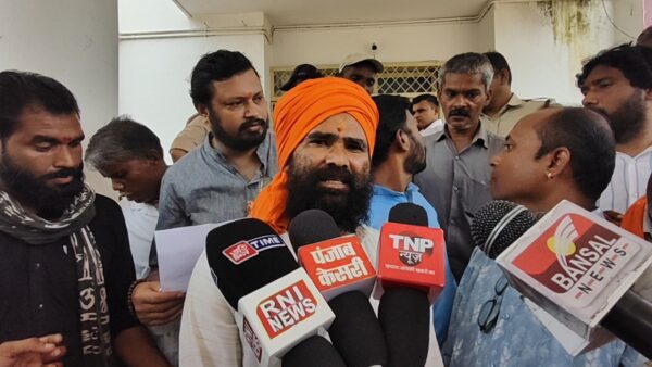 सोशल मीडिया पोस्ट को लेकर विवाद, हिंदू संगठनों ने SP को सौंपा ज्ञापन; कार्रवाई की मांग