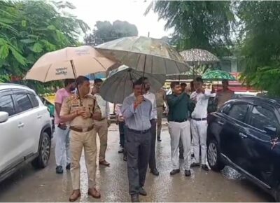 गोरखपुर में मूसलाधार बारिश का कहर, जनजीवन प्रभावित