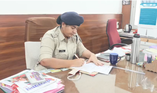 अर्जुन शर्मा पर FIR, गिरफ्तारी के लिए तलाश जारी; BNS 69 और 351(2) में केस दर्ज