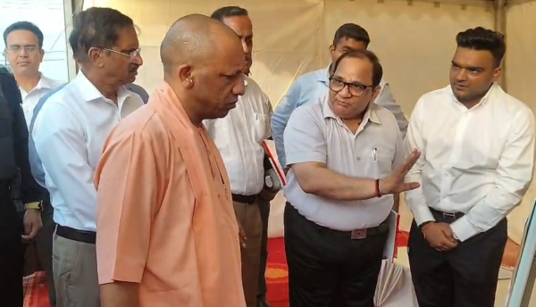245 करोड़ के फोरलेन पर CM योगी की नजर, मौके पर पहुंचकर लिया निर्माण का जायजा