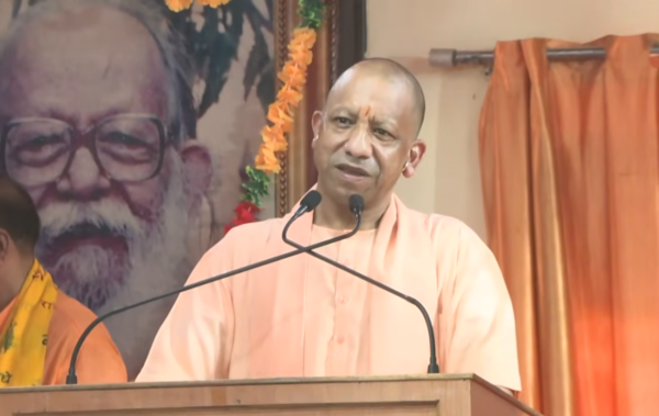 सीएम योगी ने गोरखपुर में श्रीमद्भागवत महापुराण ज्ञान यज्ञ का किया शुभारंभ
