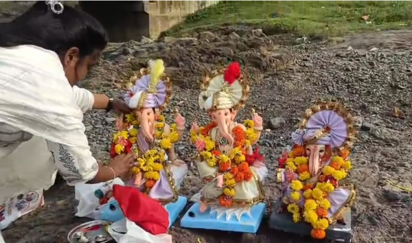 गणेशोत्सव का समापन, 56 भोग के बाद नम आंखों से दी गई बप्पा को विदाई