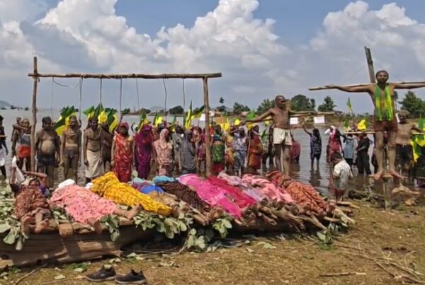पन्ना में विस्थापितों का आंदोलन 12वें दिन भी जारी, अब शुरू हुआ सूली सत्याग्रह