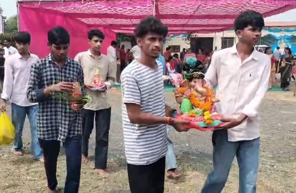 बड़वानी में अनंत चतुर्दशी पर 2000 से अधिक गणेश प्रतिमाओं का विसर्जन, 40 से ज्यादा झांकियां