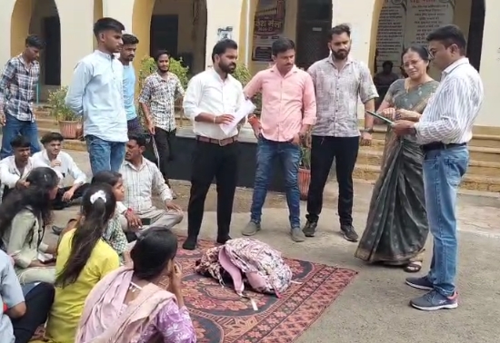 बड़वानी में छात्र आंदोलन की बड़ी जीत, चार साल बाद शुरू होगा 2 करोड़ का ऑनलाइन परीक्षा केंद्र