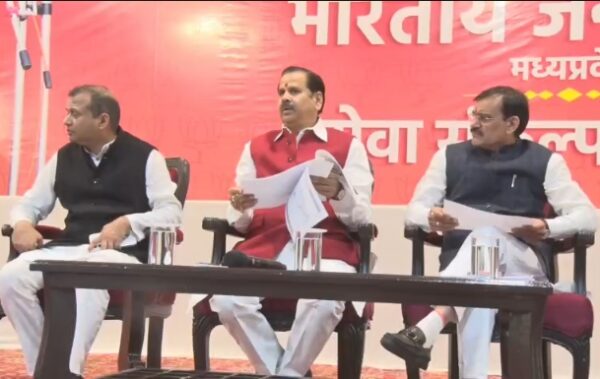 पीएम मोदी के सार्वजनिक जीवन के 25 वर्ष पूरे, ‘सेवा संकल्प अभियान’ की तैयारियों पर भाजपा ने किया मंथन