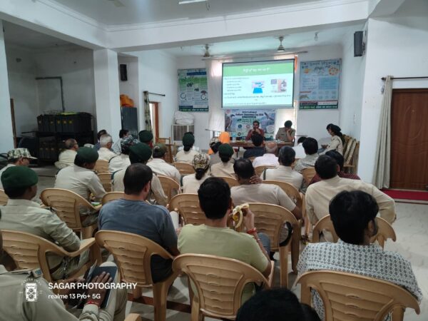 पन्ना में गिद्ध संरक्षण को लेकर जागरूकता सत्र, 648 से बढ़कर 1,127 हुई गिद्धों की संख्या